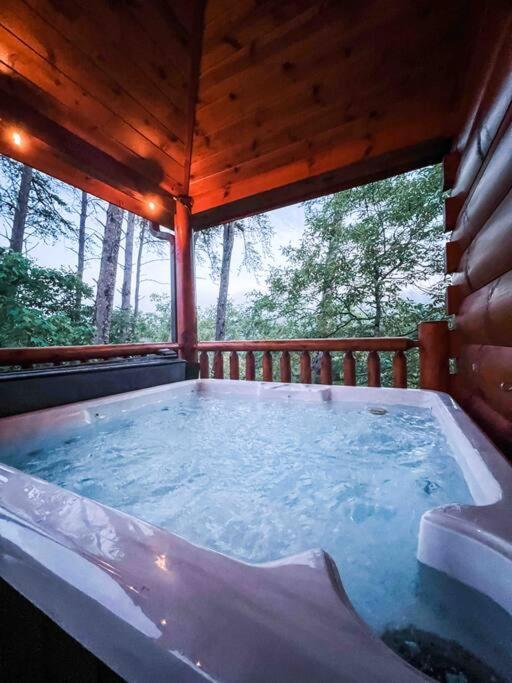 Indoor Heated Pool Hot Tub Cabin Sevierville Exteriér fotografie